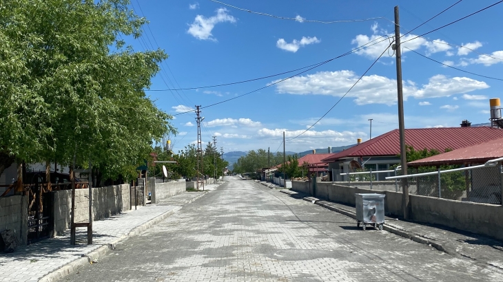 PINARBAŞI MAHALLESİ BOZULAN PARKE KİLİT TAŞI YENİLENDİ